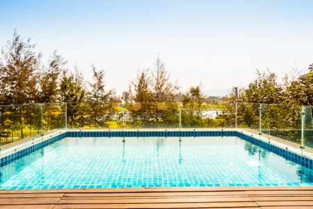 Cost of Glass Pool Fence Repair in Meadow Woods, FL
